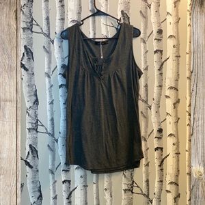 Button tank top